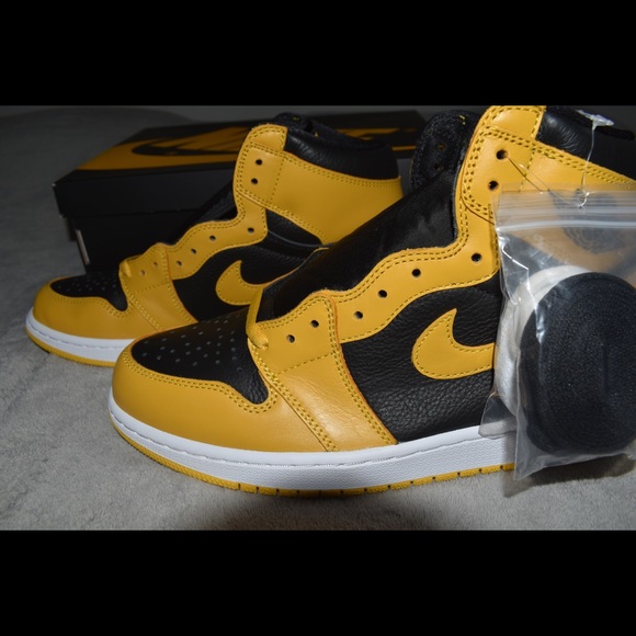 Air Jordan 1 High Og Pollens main image 10